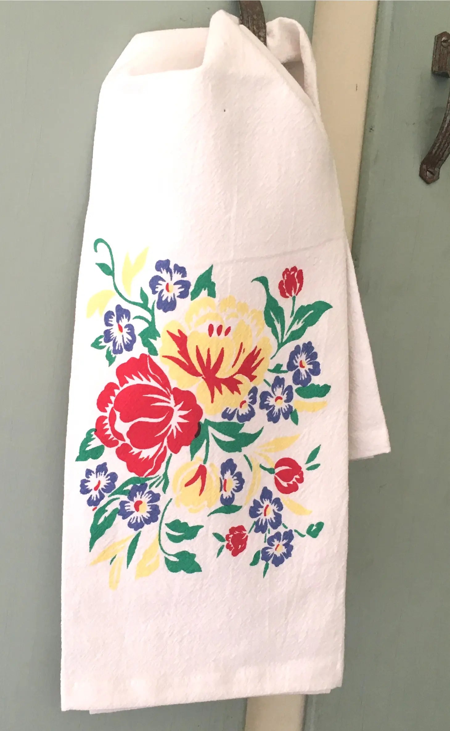 KITCHEN TOWEL: Peonies