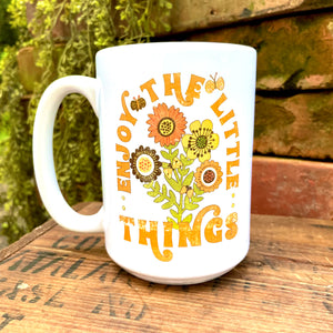 Retro "Enjoy the Little Things" mug